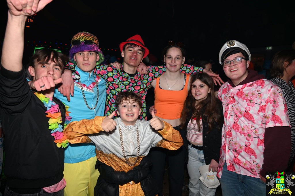 ../Images/Steegfeest XL 201.jpg